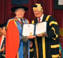 PhotoID:10538, Rol Oxenham accepts his honorary award