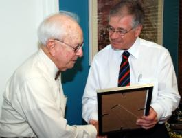 PhotoID:5247, CQU Chancellor Rennie Fritschy congratulates benefactor Ron Diamond on his B-HERT commendation. 