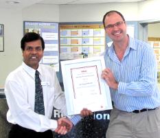 PhotoID:14514, Dr Nirmal Mandal receives his RTSA award from Alex Howie