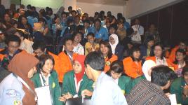 PhotoID:6735, Members of the audience in Indonesia