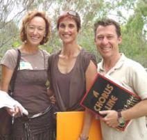 PhotoID:5865, Wayne on a previous visit to Rockhampton with wife Katie (left) and BPA coordinator Dr Emma Killion