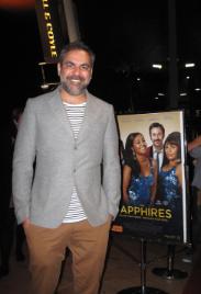 PhotoID:12904, Wayne Blair welcomes guests for the Rockhampton premiere of 'The Sapphires'