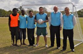 PhotoID:9151, Club members Clarence, Richard, Sujesh and Jonathan join Prof Bowman and Roger Hunt to check out the new gear.