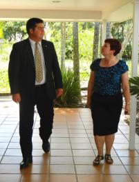 PhotoID:12005, Dr Caroline Perkins meets CQUni Mackay Head of Campus Professor Pierre Viljoen