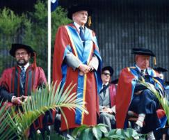 PhotoID:5122, James Goldston (centre) with Dr Arthur Appleton (left) and former Mayor of Rockhampton Rex Pilbeam