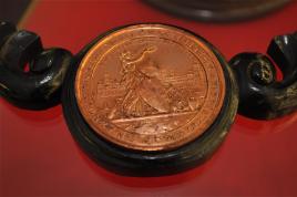 PhotoID:13296, The medal from the Sydney exhibition
