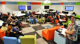 PhotoID:14863, A conference session in the Collaborative Learning Lab
