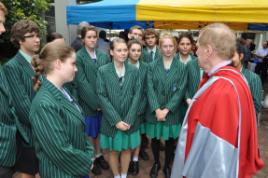 PhotoID:10808, Hon Michael Kirby meets local high school students after the launch