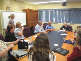 PhotoID:7817, The VC visits LTERC's management committee