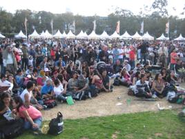 PhotoID:6312, Crowds at the popular event