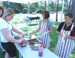 PhotoID:9786, The barbecue was popular