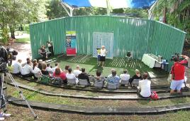 PhotoID:10571, Mary McLeod address the CQUni Cares function