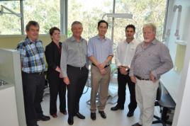 PhotoID:13569, L-R Local dentist Dr Greg Moore and ADA Qld Branch members Lynne Hunt (Deputy CEO), Paul Andrews (CEO), Dr Andrew Wong (President) with hosts Prof Grant Stanley and Prof Graham Pegg