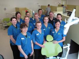 PhotoID:13146, Pioneering students in the Oral Health program try out facilities in CQUniversity's new Allied Health Clinic