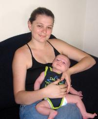 PhotoID:5388, Tara Byrnes with her 'Uni Skills' baby, Reilly.