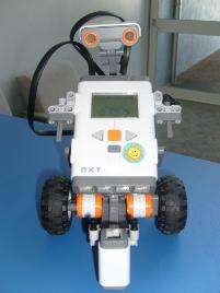 PhotoID:7333, One of the educational robots