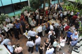 PhotoID:9793, Food for thought - participants network in a break