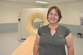 PhotoID:10509, Tracey Milsom at the new Medical Imaging laboratory in Mackay