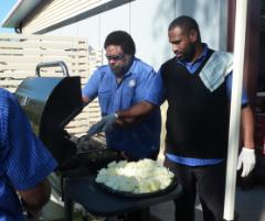 PhotoID:13111, CQID workers preparing breakfast