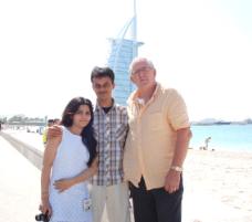 PhotoID:6977, Taking in the sights of Dubai are Khushboo Darji and her partner, meeting Darryl Stewart along the way