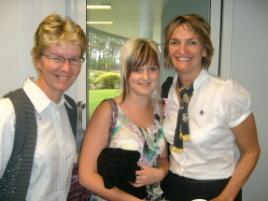 PhotoID:9829, Donna Edmunds and Tracy Lee Dunn help Kerryn Read celebrate the end of her STEPS program