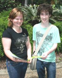 PhotoID:6829, New science students Taylor Stritzke and Isaac Burke meet up during Orientation Week