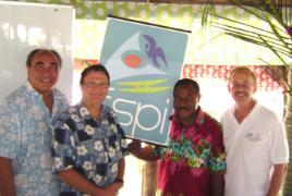 PhotoID:13769, Steve Noakes chats with Tourism specialists in the Pacific region