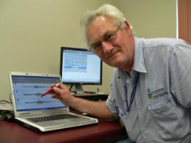 PhotoID:5294, CQU seismologist Mike Turnbull.