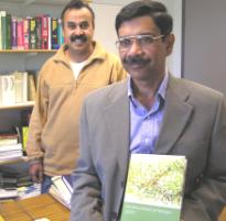 PhotoID:4489, Dr ABM Shawkat Ali (left) and Associate Professor Saleh Wasimi 