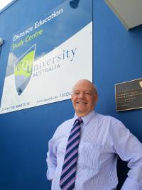 PhotoID:14560, Dr Ray Hamey at CQUniversity's Distance Education Study Centre in Florence Street, Cairns
