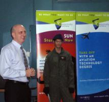 PhotoID:7069, Ron Bishop talks with students from Brisbane's Aviation High School.