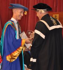 PhotoID:11966, Dr Mitch Duncan receives his Vice-Chancellor's award